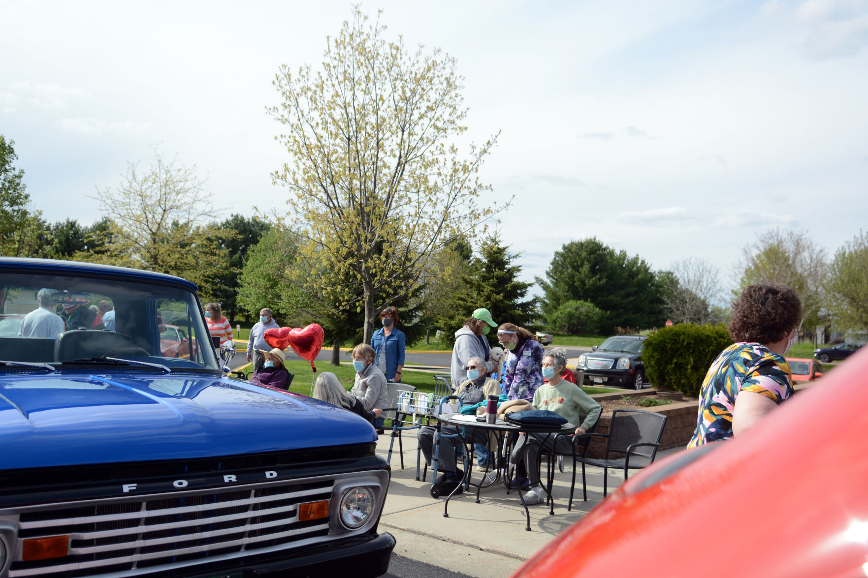 Oak Park Place classic car parade
